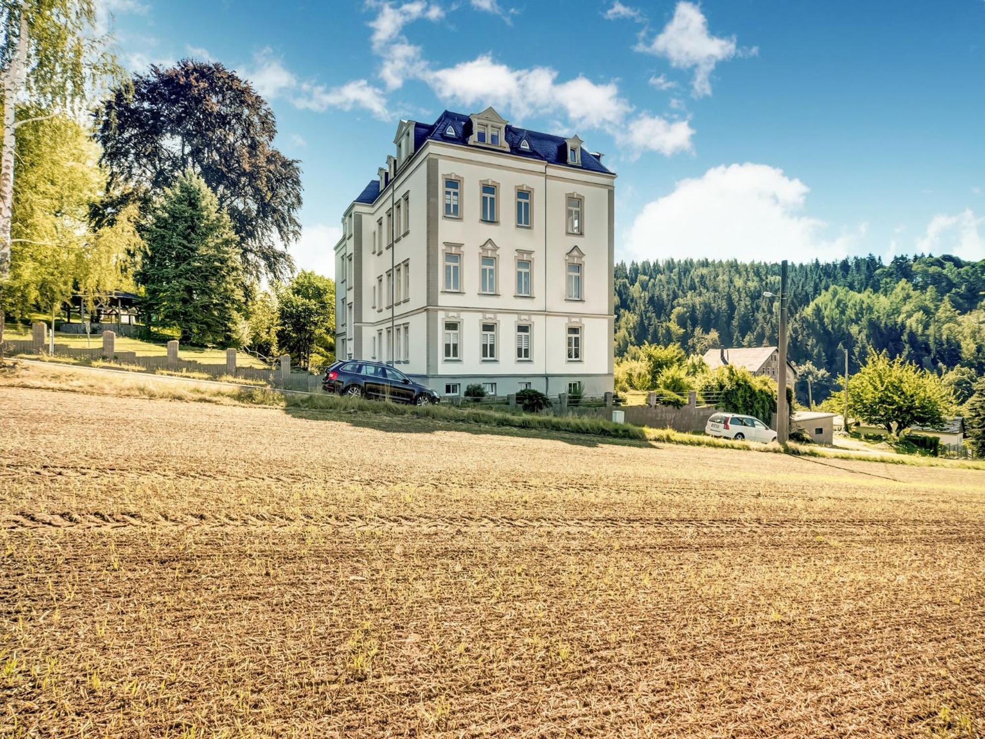 Alluring Villa In Grunhainichen Borstendorf With Garden Leubsdorf Exterior foto